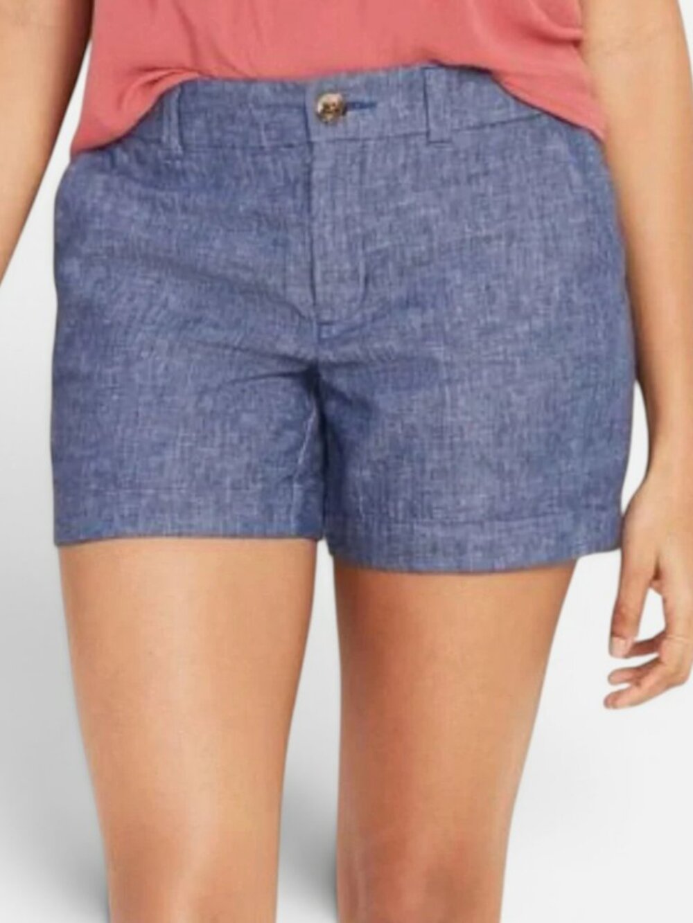 Old Navy Chambray Short-Length Jean Shorts in Denim Blue